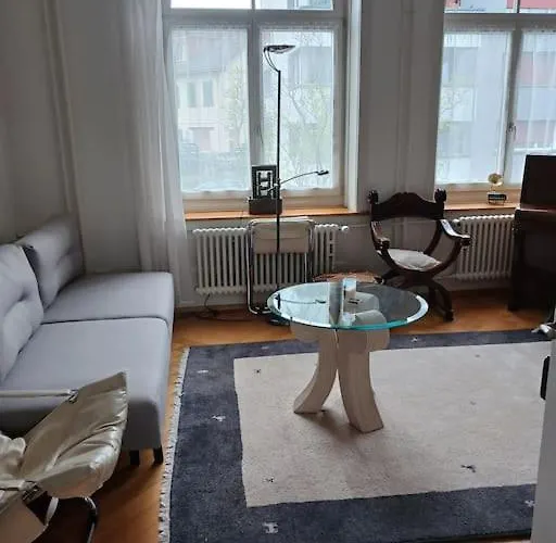 Charmante Jugendstilwohnung Mit Tiefengaragenplatz
