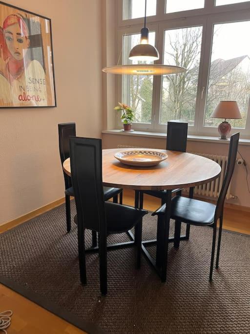 Charmante Jugendstilwohnung Mit Tiefengaragenplatz *